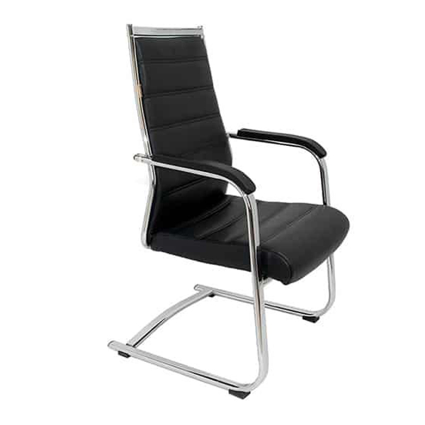 صندلی کنفرانس مدل C7120 به دلیل تنوع در روکش چرم و پارچه ای با انواع رنگ بندی به شما کمک می کند تا دکوراسیون جذابی را ایجاد نمایید.