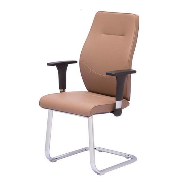 صندلی کنفرانسی رایانه صنعت مدل گلدیس C918 دارای طراحی ساده اما جذاب است و ساختاری مستحکم دارد