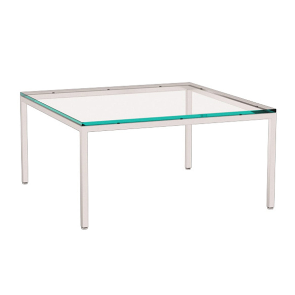 میز جلومبلی اروند مدل 5021 MGاز صفحه شیشه ای با پایه های فلزی ساخته شده است و دارای فرم مربع می باشد.