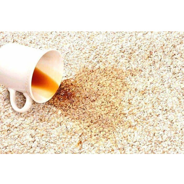 ریختن لیوان چای روی موکت