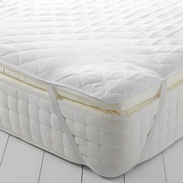 پد محافظ بهداشتی تشک رویال سایز 180*80 قرار گرفته روی تشک