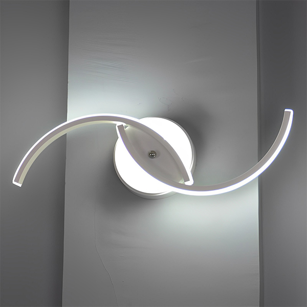 چراغ دیواری چشمه نور مدل L6350 در دکور منزل در حالت روشن