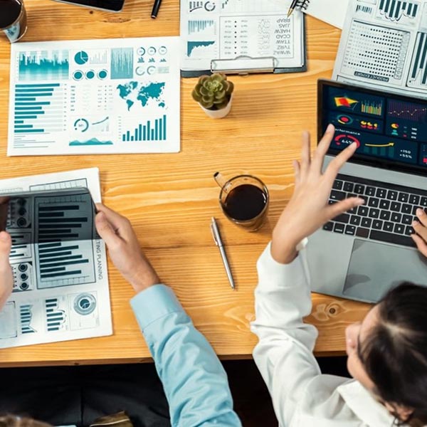 میز کار اشتراکی مناسب ترید