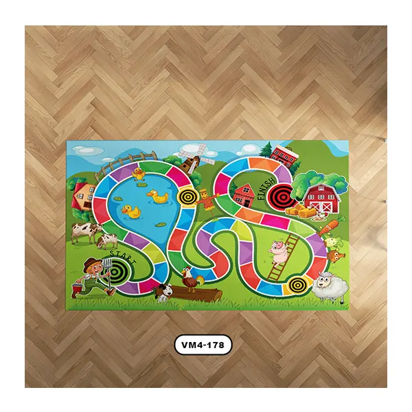 فرش کودکانه طرح زمین بازی در کنار حیوانات و دریاچه