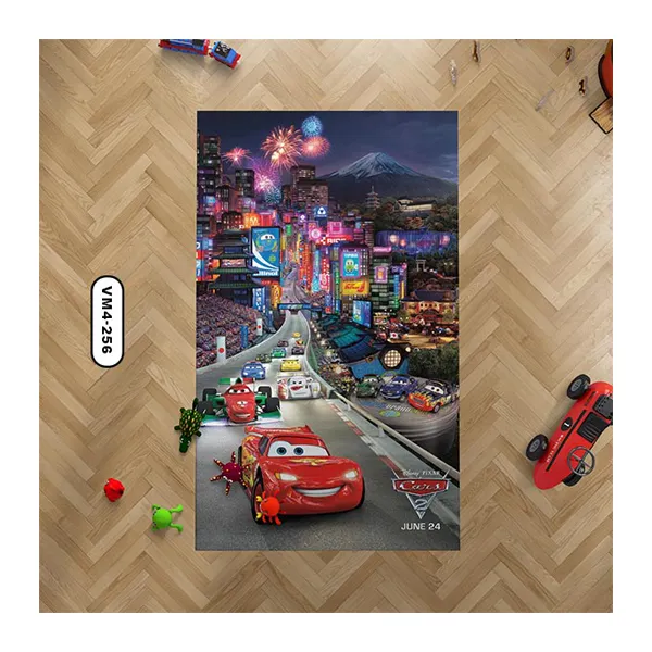 فرش کودک مدل ماشین قرمز در خیابان و نمای شهر در شب